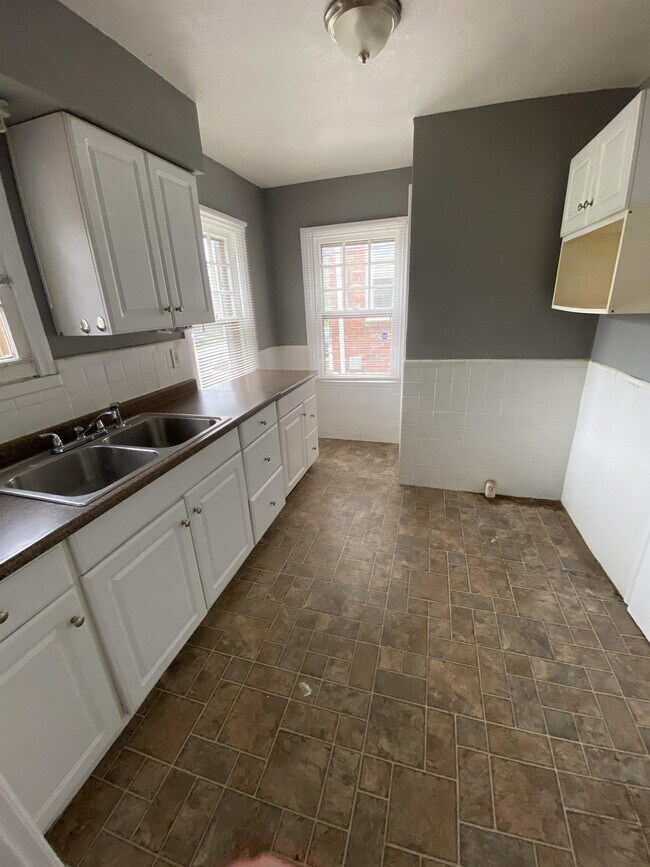 Photo - 9960 Valley Dr