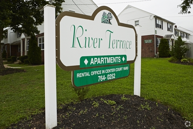 Building Photo - River Terrace Apartments