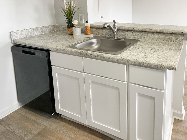 Photo - 7433 Fenner St Unidad 10