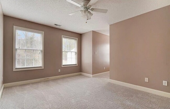 Photo - 608 Enterkin Ct