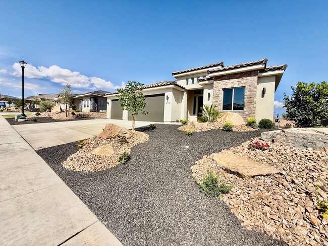 Building Photo - Beautiful 4-BR Home in Sunbrook Community