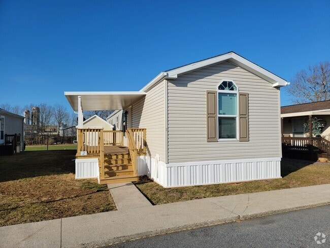 Building Photo - 185 Rock Rd Rental