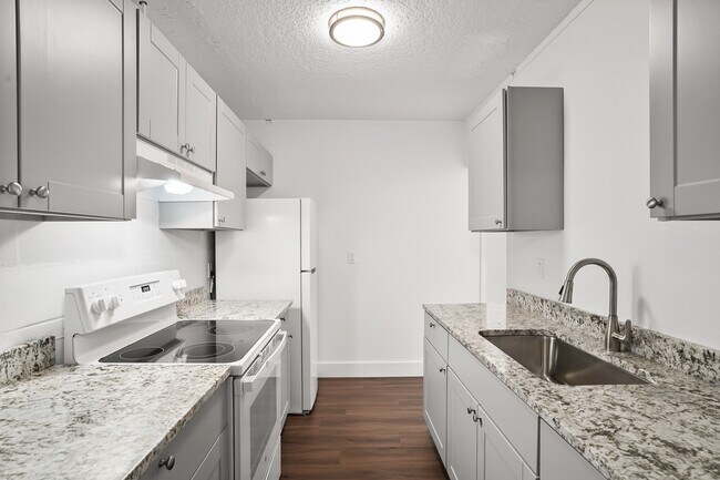 Photo - 177 SE 5th Ave