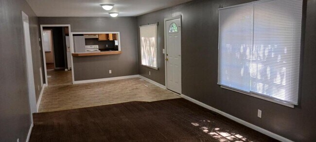 Photo - 25 E Belvue Rd