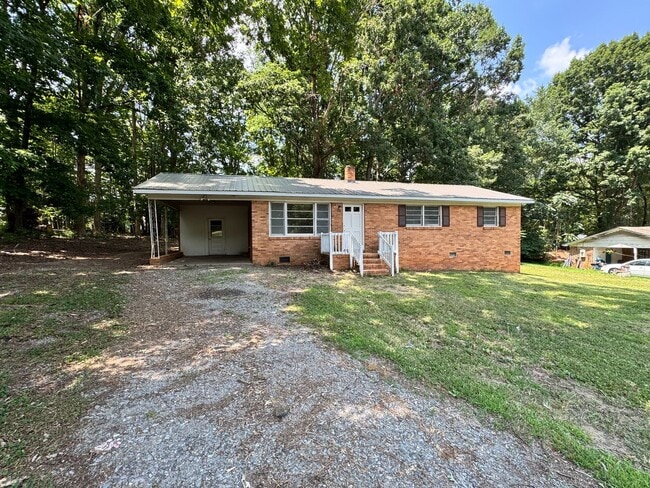 3/1 in Shelby, NC - 3/1 in Shelby, NC House