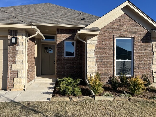 Photo - 13812 Klinsman Rd