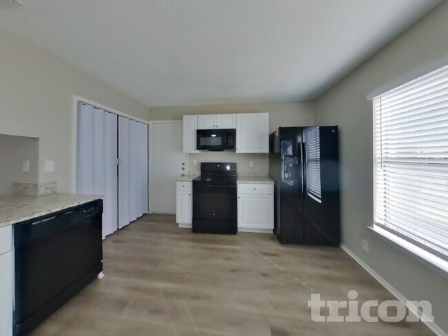 Photo - 4111 Sunrise Crest Dr