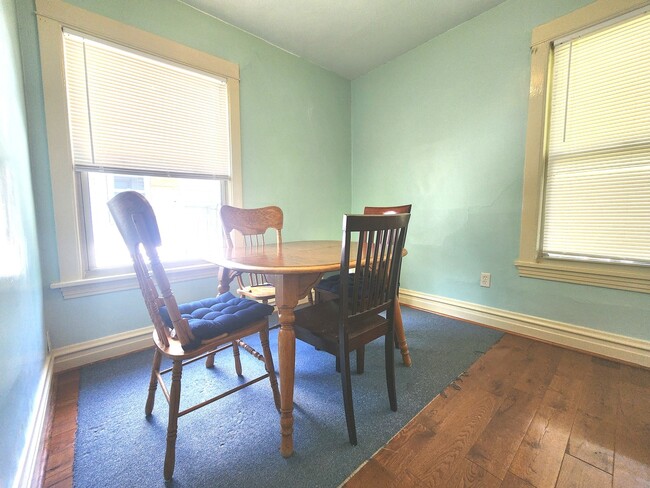 1018 S Maple Ave Unit 2