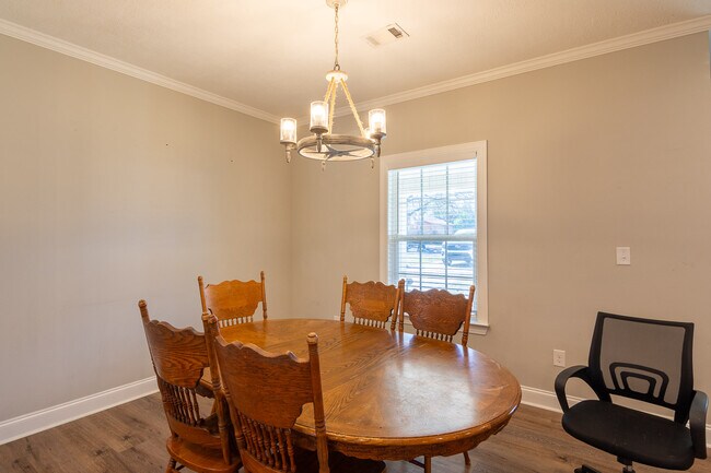 Photo - 154 Anneswood Rd