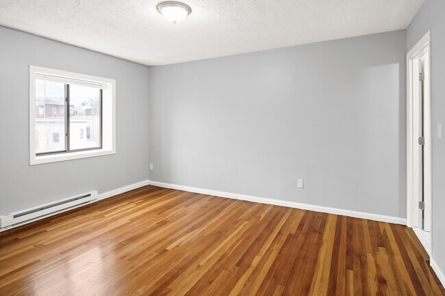 Photo - 200 Hancock St