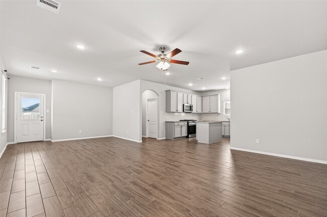 Photo - 8415 Chesney Trl