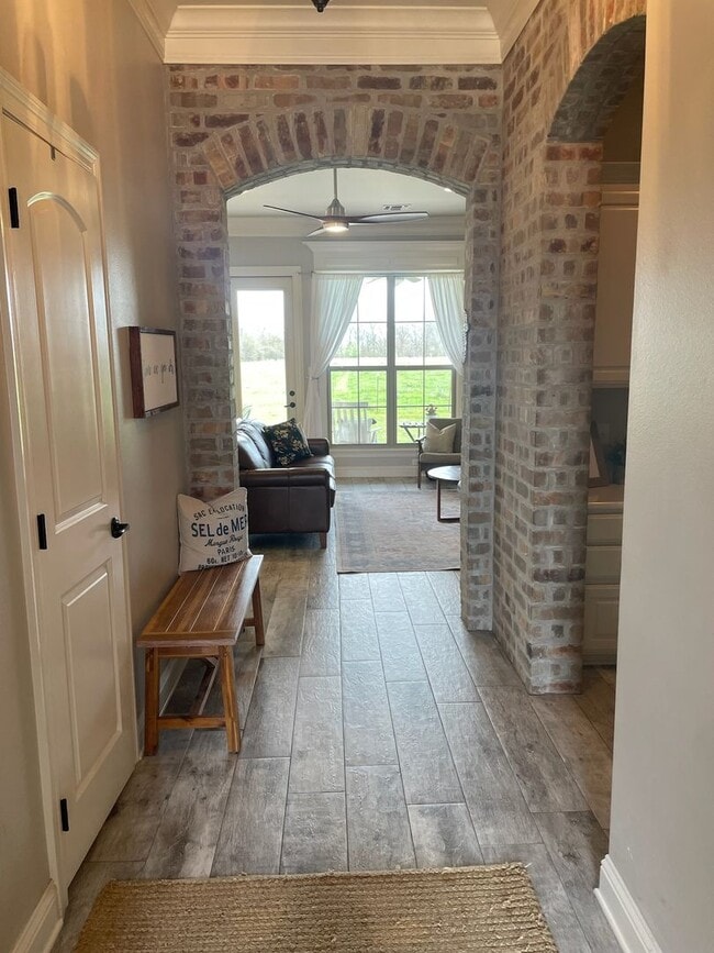 Photo - Large and in Charge!! Gated community close to Barksdale Air Force Base.