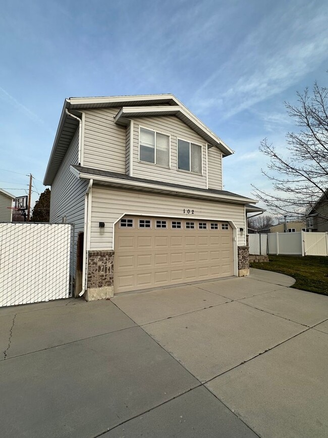 Photo - GET $500 OFF THE FIRST MONTHS RENT!!!