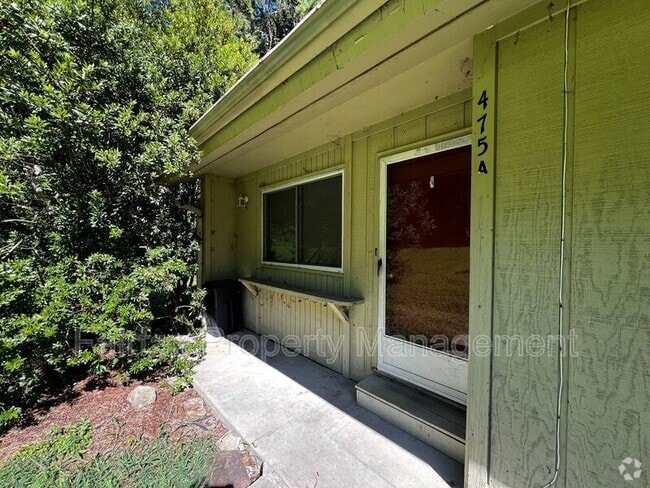 Building Photo - 475 Cedar Lake Rd Unit A Rental