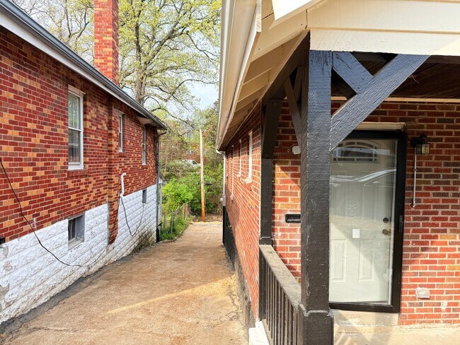 Photo - 6620 Barr St