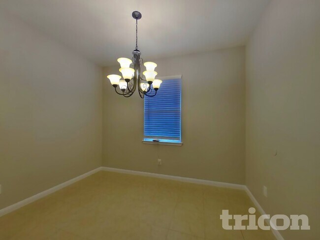 Photo - 8888 Oval Glass St