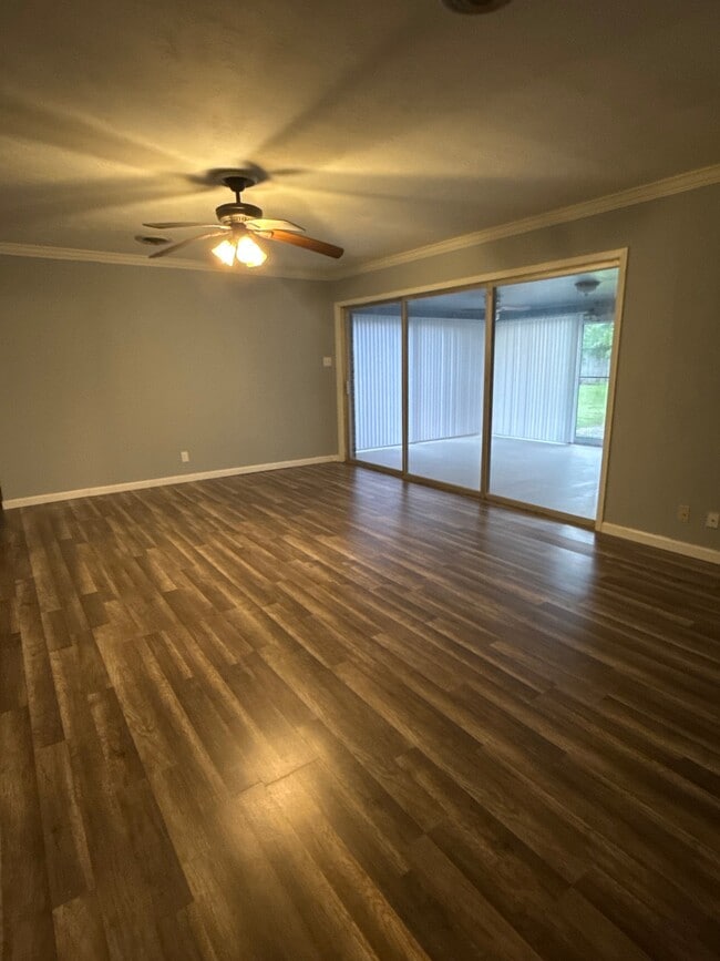Photo - 2145 Treemont Ln