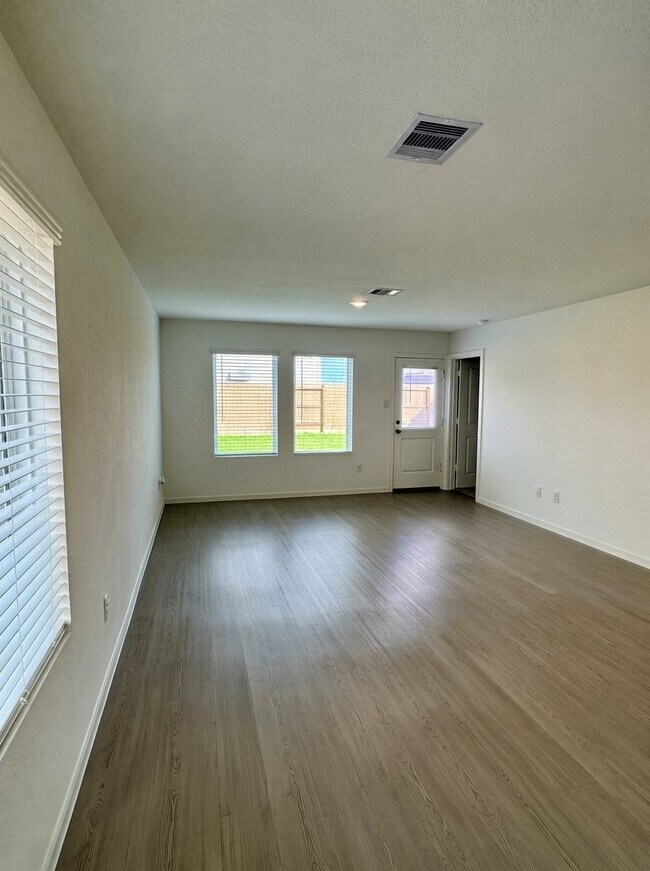 Photo - 26710 Dalmatian Bellflower Dr
