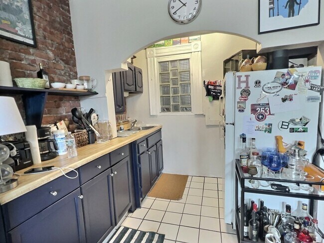 Photo - 259 W Newton St Unit 9