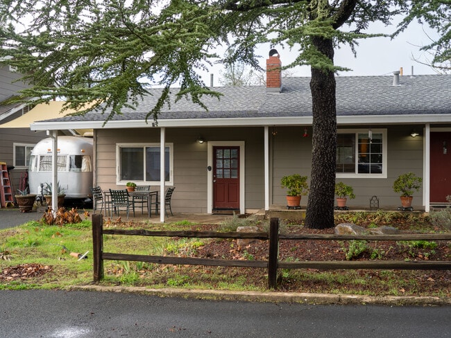 Front of the house. - 285 Washburn Ave