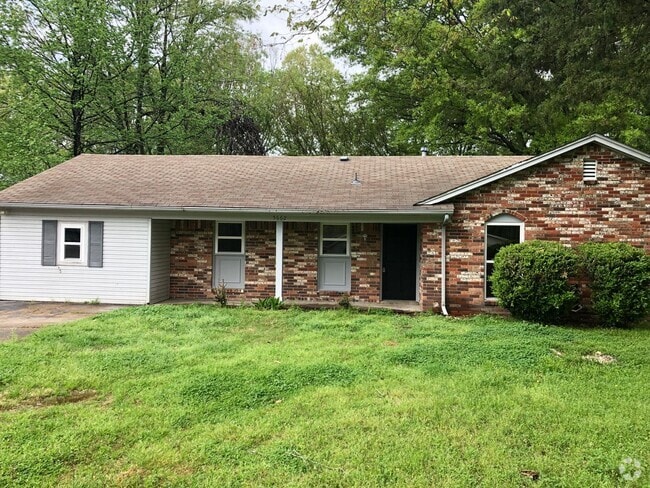 Building Photo - 5662 Caroline Dr Rental
