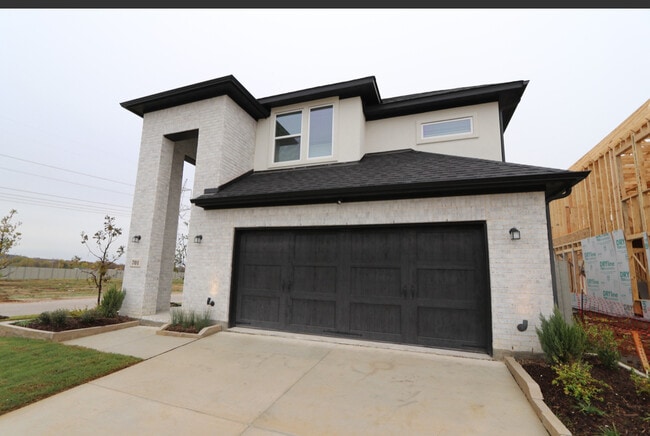 Photo - 701 Harmony Trl House