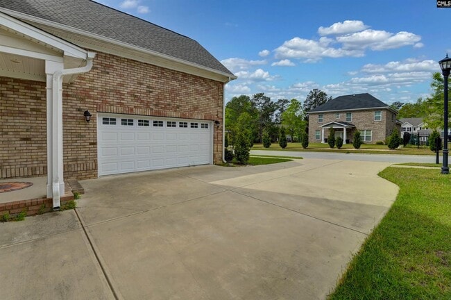 Photo - 825 Hidden Point Dr