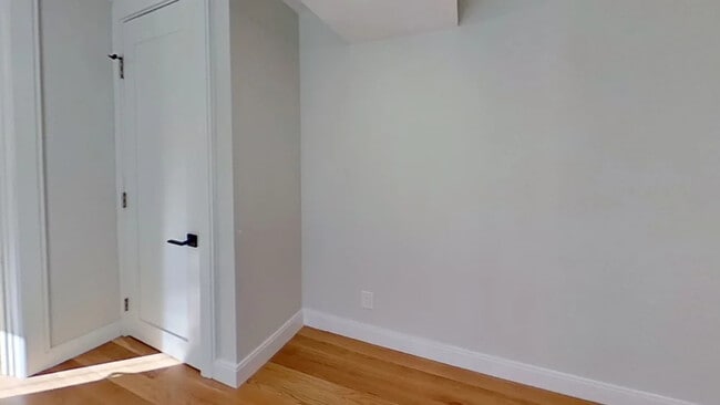 Photo - 57 Hemman St Unit B
