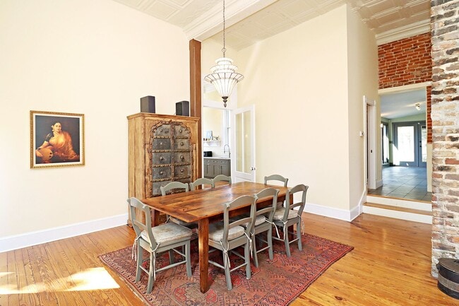 Photo - Beautifully Restored Ivy Residence, Fully Furnished with Utilities Included