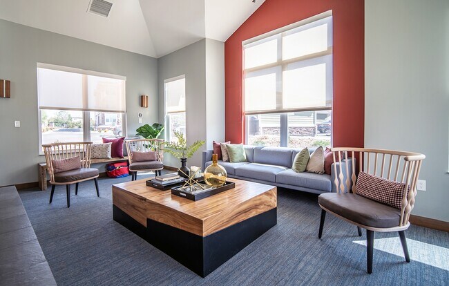 Photo - East Range Crossings