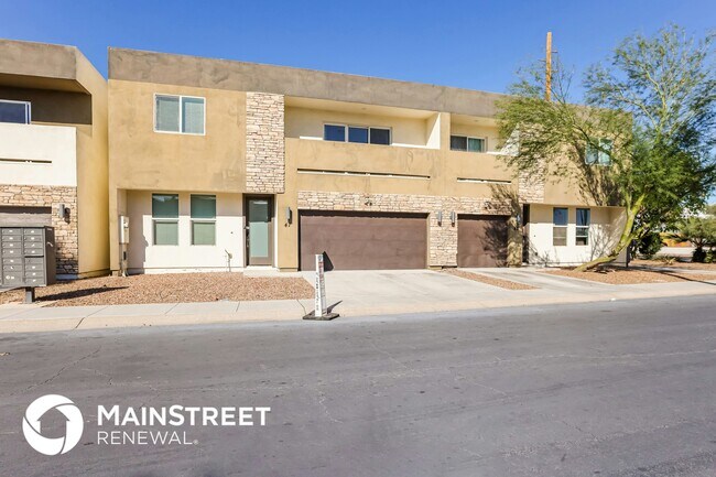 Building Photo - 2000 N 36th St