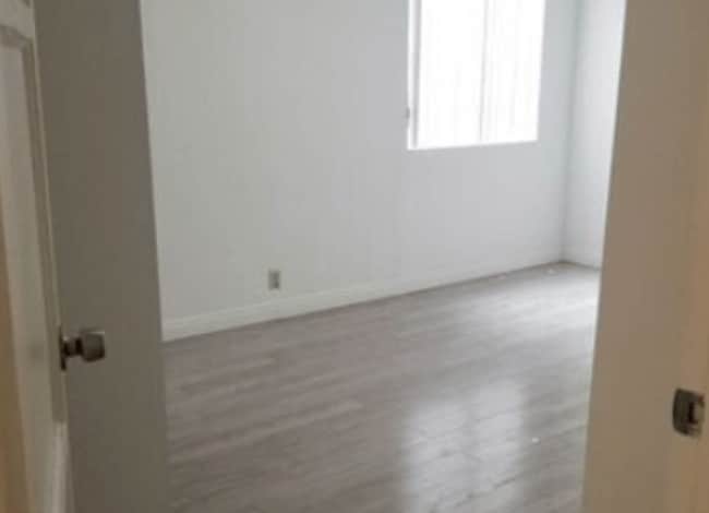 Photo - 11870 Beatrice St