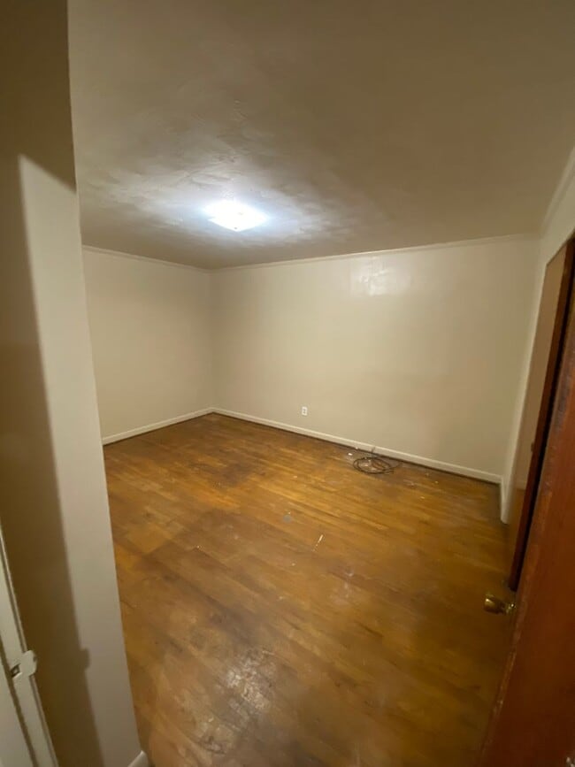 Photo - 3 Bed 2 Bath Brick House