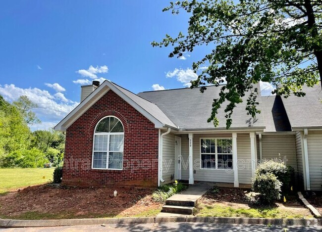 Building Photo - 320 Woodruff Park Ln Rental
