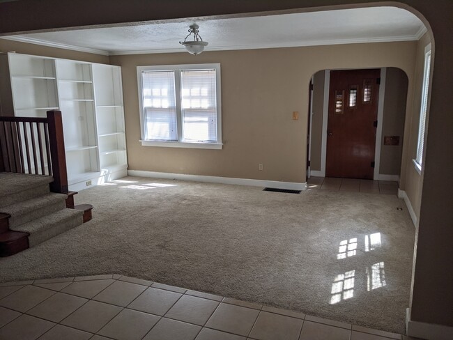 Photo - 2227 N Grand Ave Unit 2227