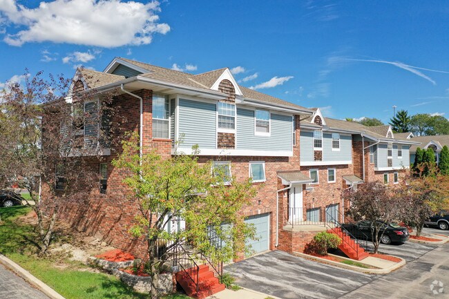 Photo - W158N8398 Steven Mack Dr