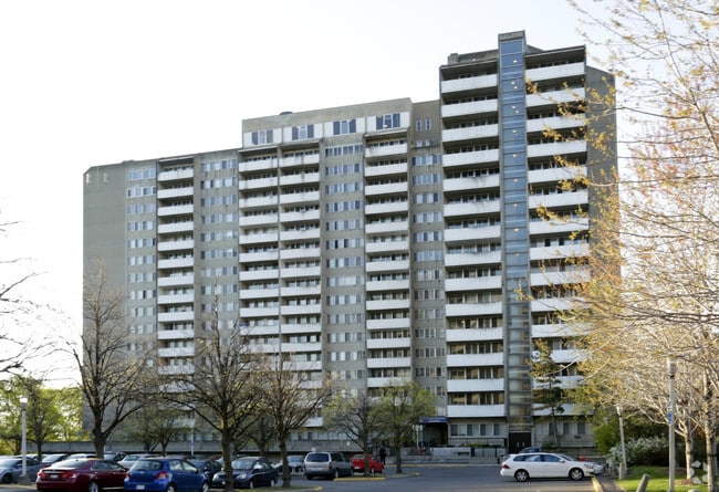 Building Photo - Prince of Wales Complex