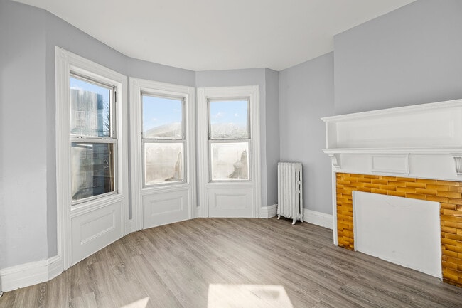 Photo - 73 N 14th St Unit 2