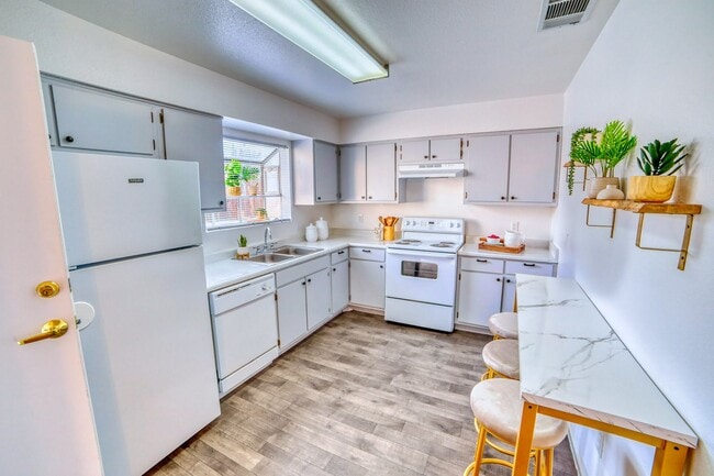 Photo - Rainbow Highlands