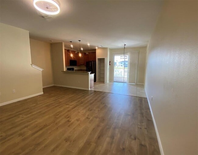 12013 Greengate Dr