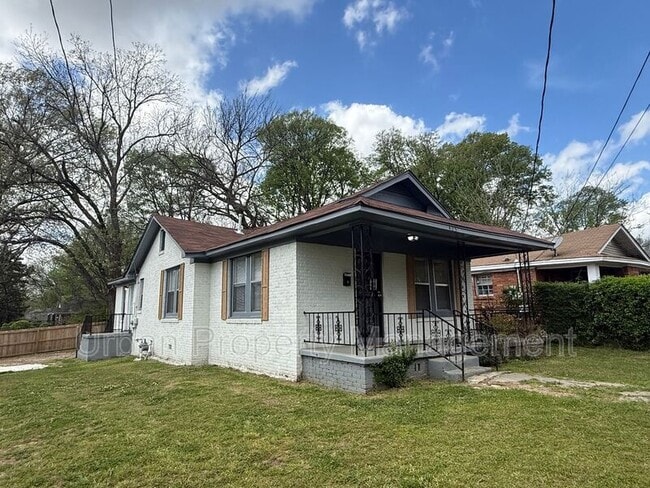 Building Photo - 425 Carpenter St