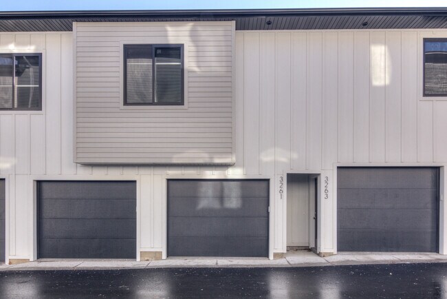 Photo - 3237 Fairfax St Townhome