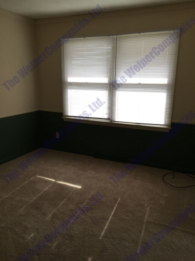 Photo - Now leasing!!