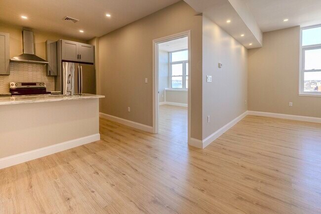 Photo - 340 Main St Unit 703