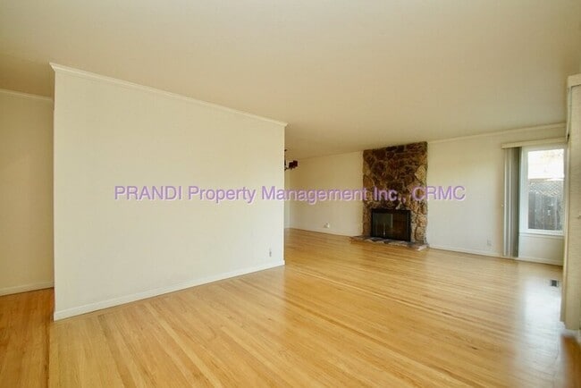 Photo - 1407 Donna St