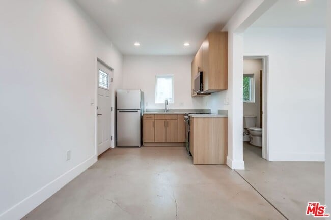 Photo - 1151 S Highland Ave
