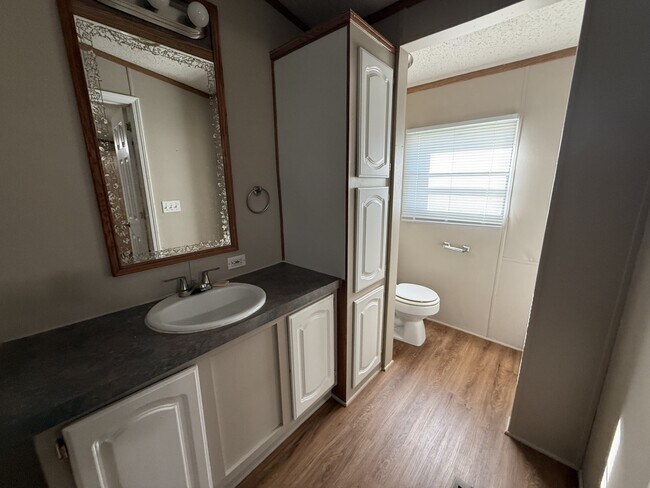 Photo - 832 Calla Lilly Ln