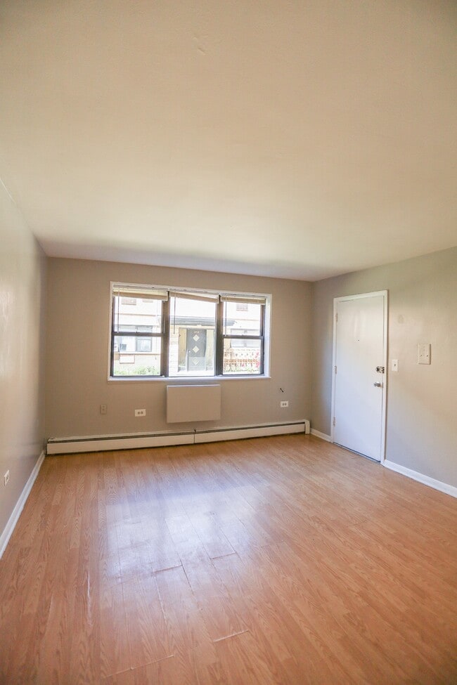Photo - 1658 W Pratt Blvd Unit 3
