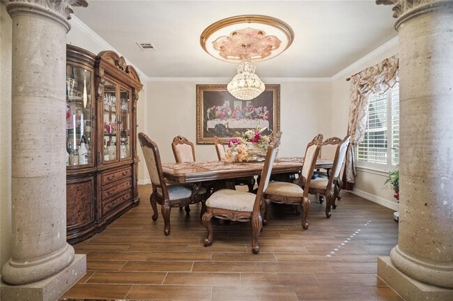 Photo - 113 Scarlet Oak Cove