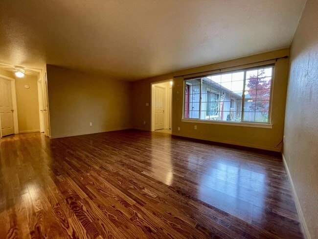 Building Photo - 277 E First Ave